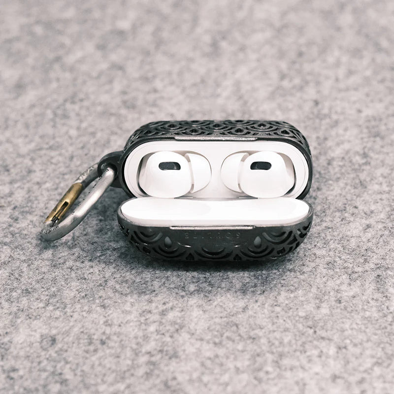 AirPods Pro Case 【CLOUD VIBES BLACK】