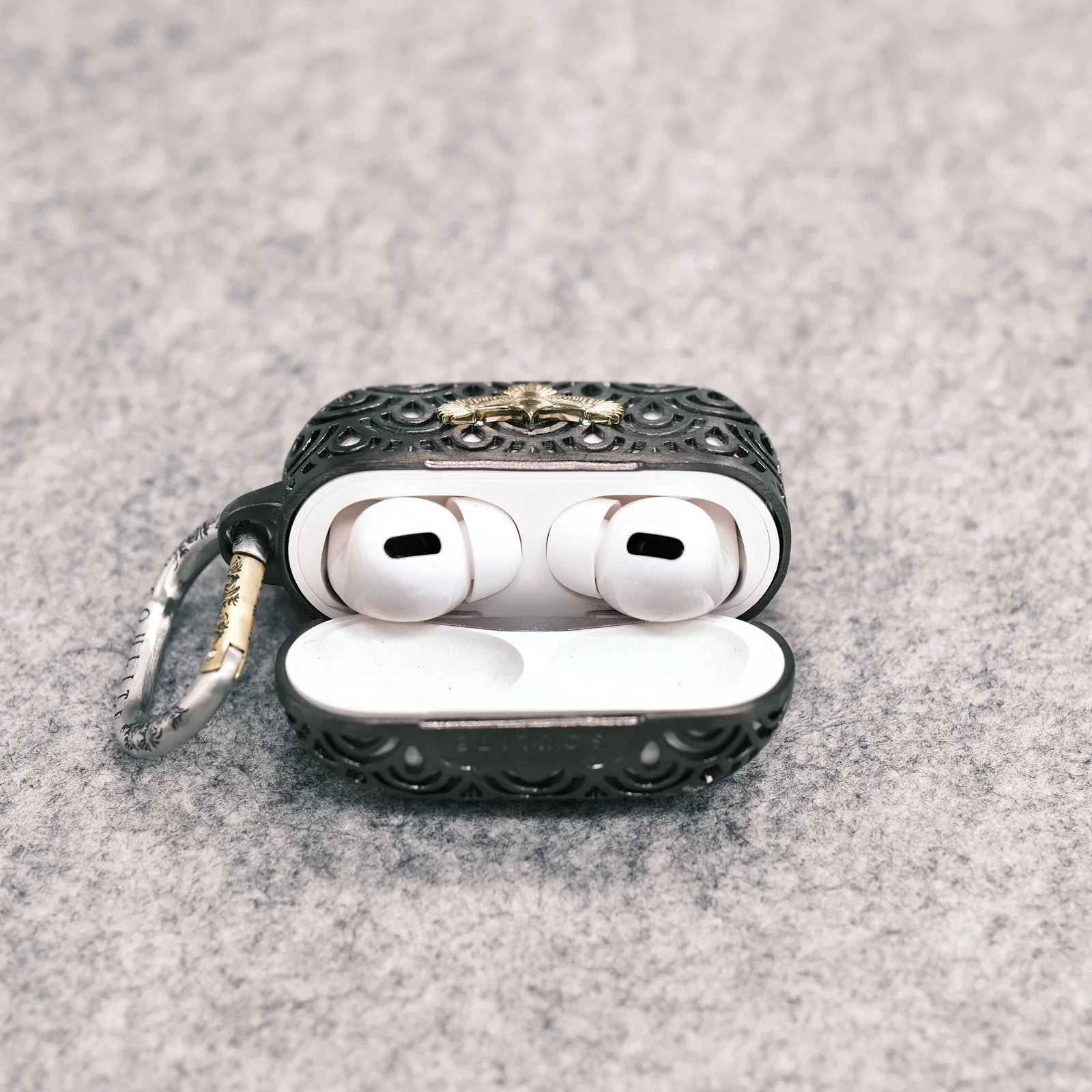 AirPods Pro Case 【EAGLE VIBES BLACK】