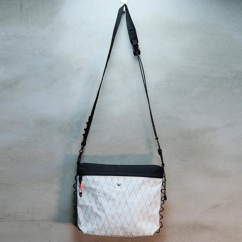 Trisac Cloud White