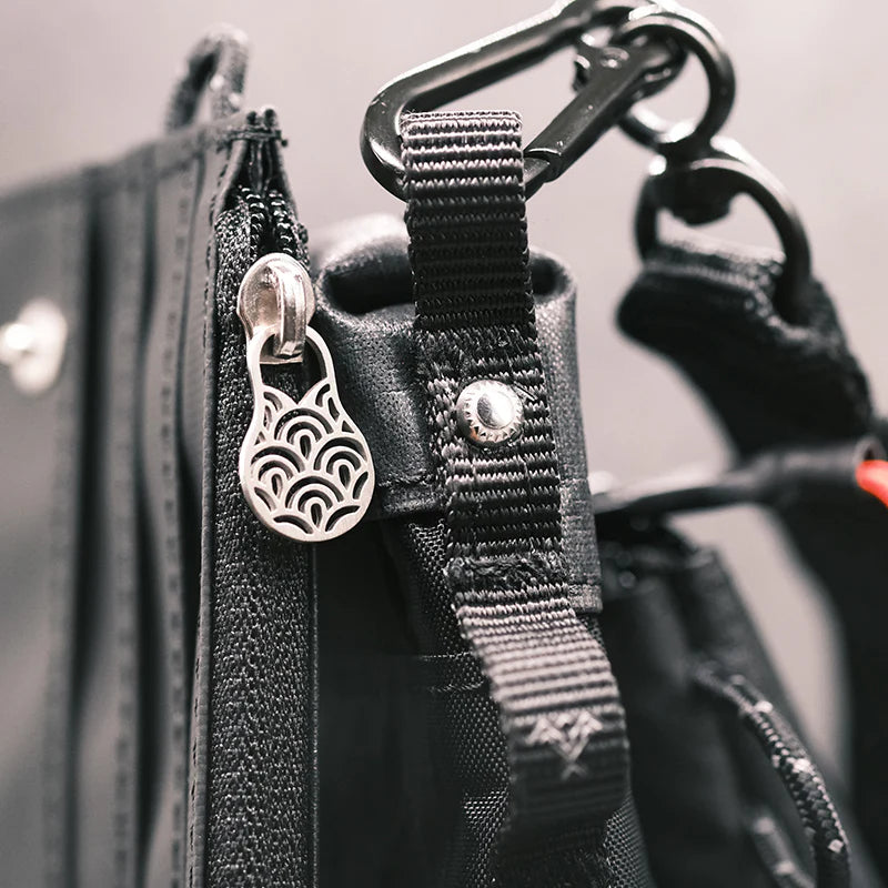 Trisac Stealth black