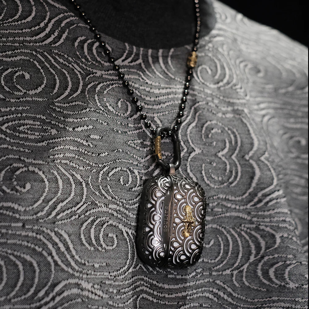 AirPods Pro 3 Case 【Eagle Vibes Black Pro】