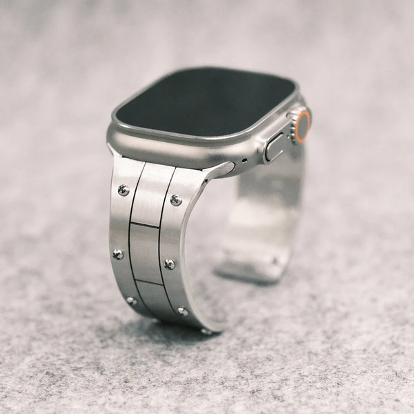 EXPLORER AppleWatchバングル シルバー EXPLORER AppleWatchバングル シルバー